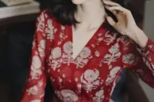 【图】迪丽热巴的性感迷人教你如何拥有大长腿